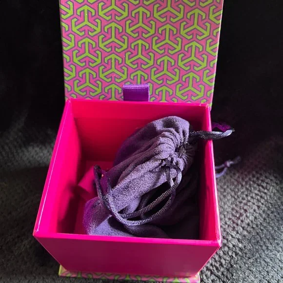 TORY BURCH Metallic Enamel Raised Logo Wide Cuff Bracelet - Original Bag and Box - Picture 4 of 6